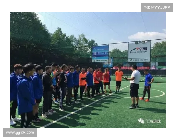 校园足球教练员培训班热情高涨 校园足球教练员培训班热情高涨